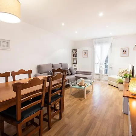 Spacious Old Town Apartment San Sebastian